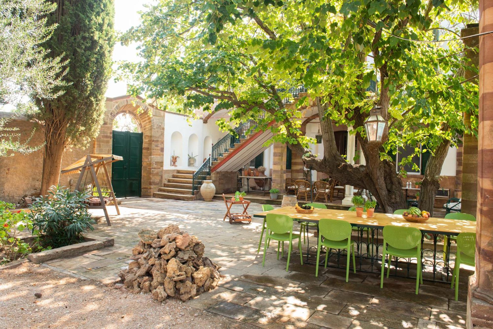 Calvocoressi Estate 치오스 외부 사진