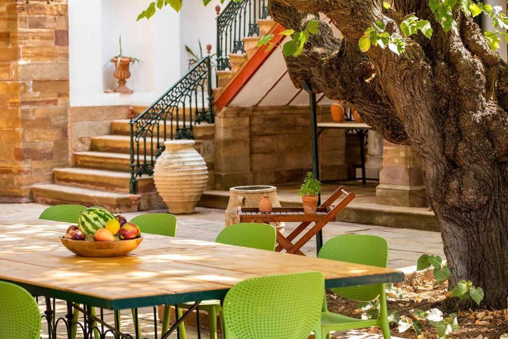 Calvocoressi Estate 치오스 외부 사진
